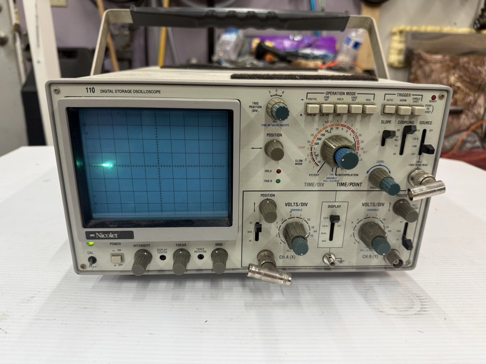 Nicolet 110 Digital Storage Oscilliscope