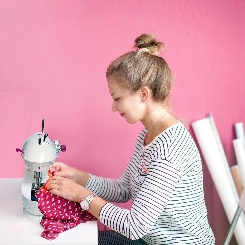 Lightweight Portable Mini Sewing Machine - Ideal for Small Projects & Beginners