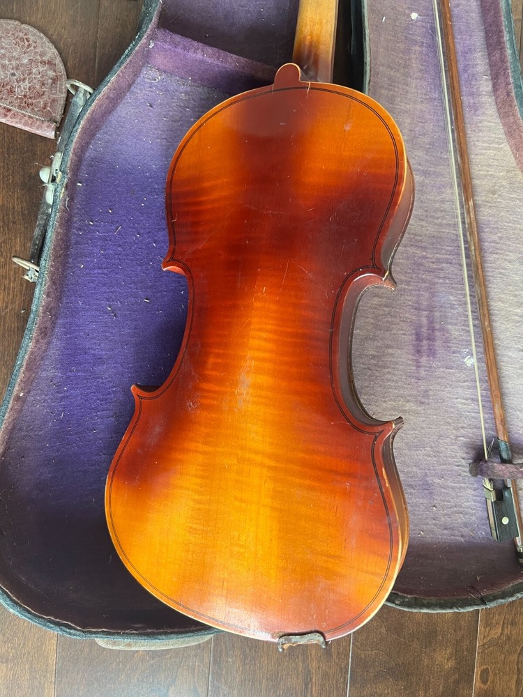 German Violin with case and bow, full size. William Lewis brand