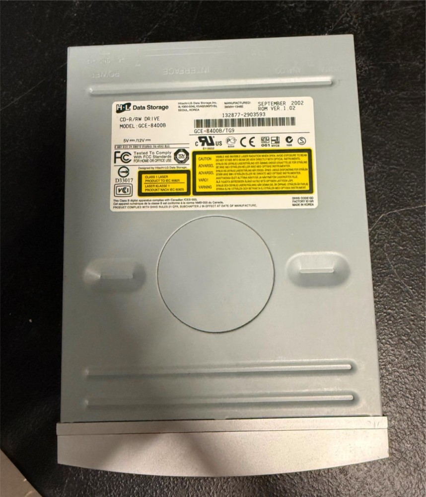 HL Data Storage GCE-8400B CD-RW Drive