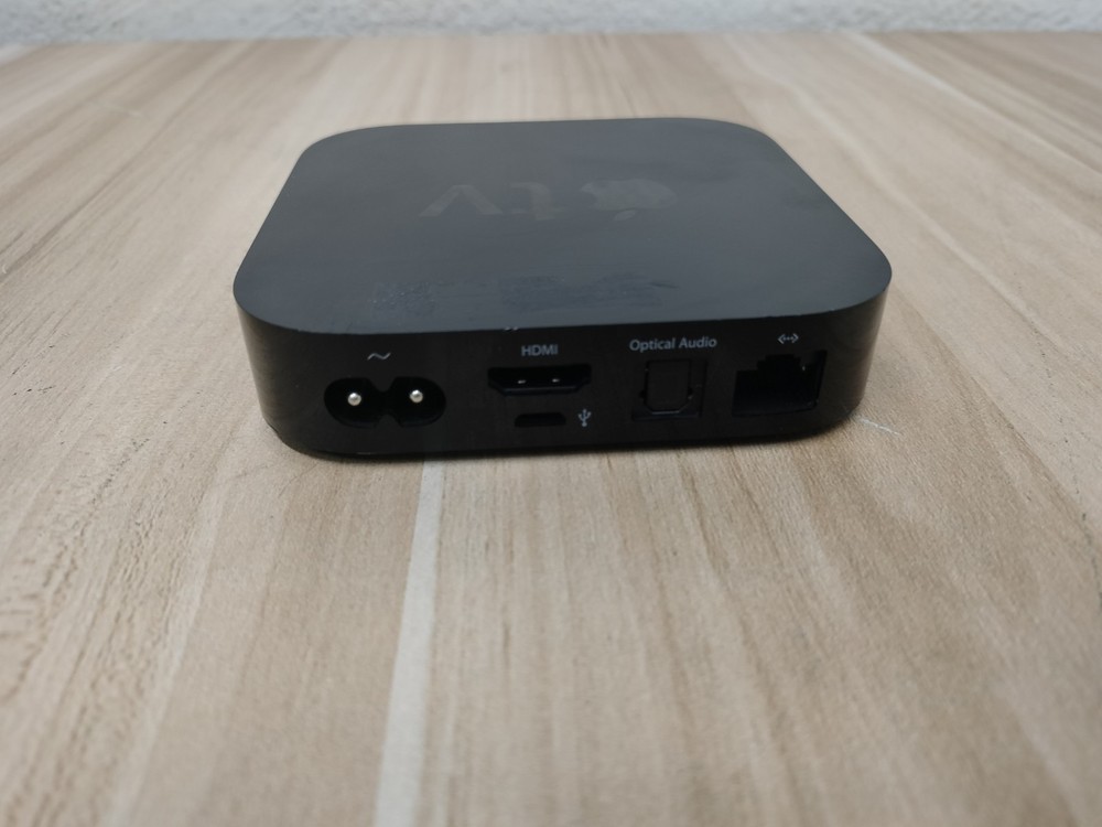 Apple TV 3rd Generation Model A1469 W/ Power Cable