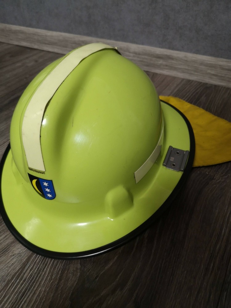 fire helmet + flashlight №2