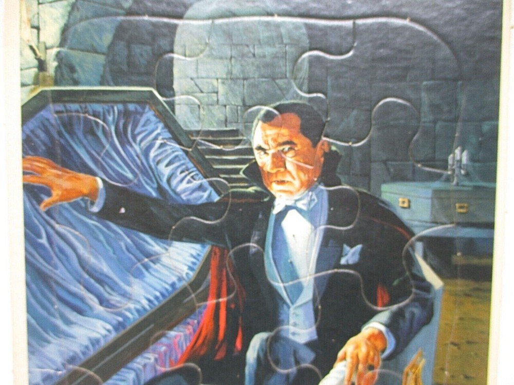 Dracula 12 Piece Frame Tray Puzzle Universal Studios Monsters ages 3 - 7