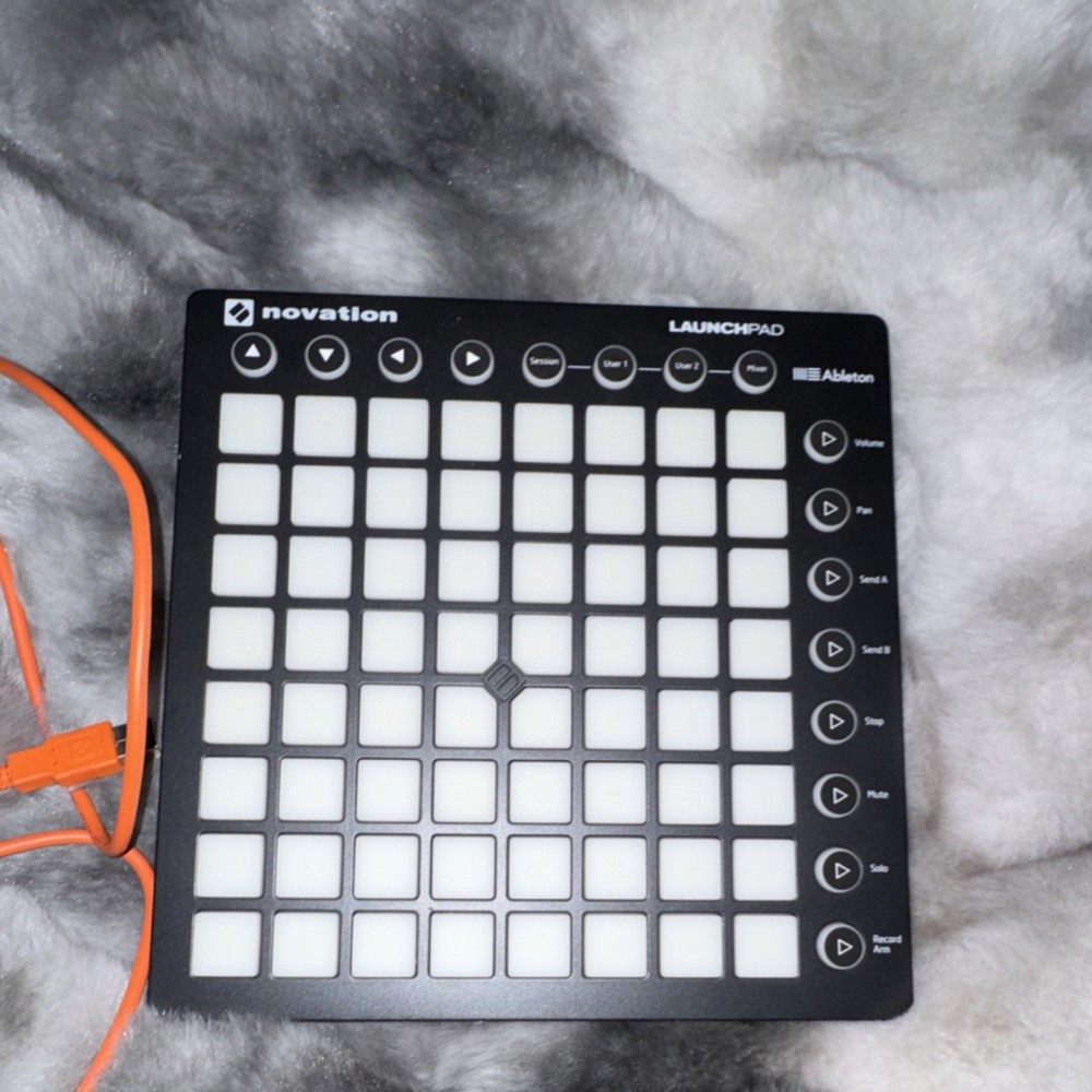 Novation Launchpad 64-Pad USB MIDI Grid Pad Controller for Ableton