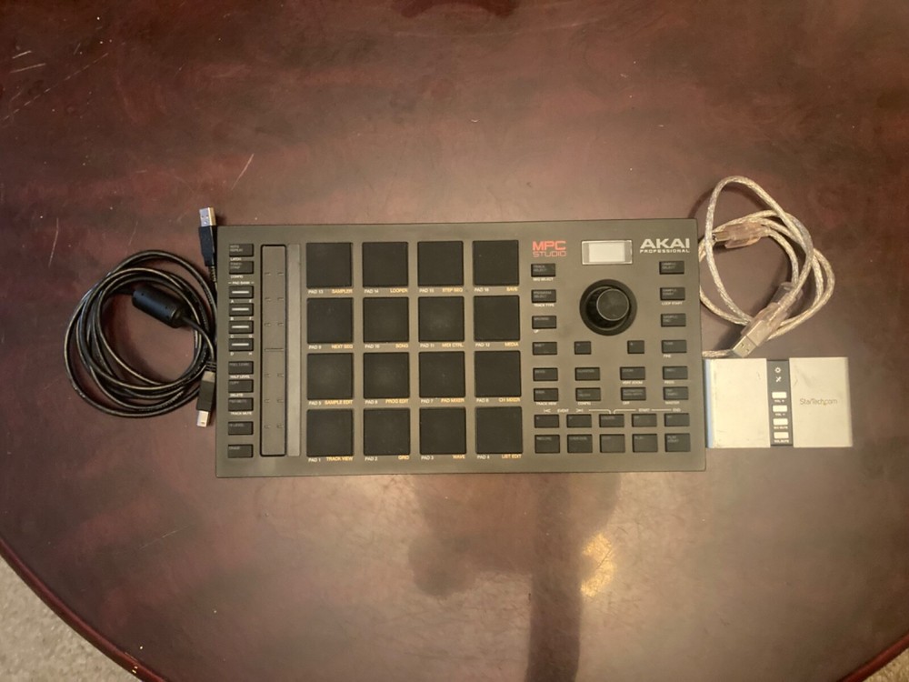 Akai Professional MPCSTUDIO2 MPC w/ StarTech External Sound Card