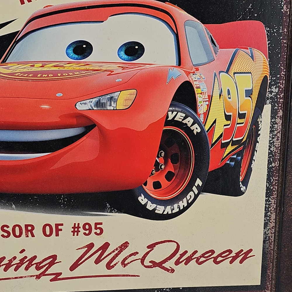 Rust-eze lightning mcqueen Tin,Disney Pixar, Great Condition AAA+