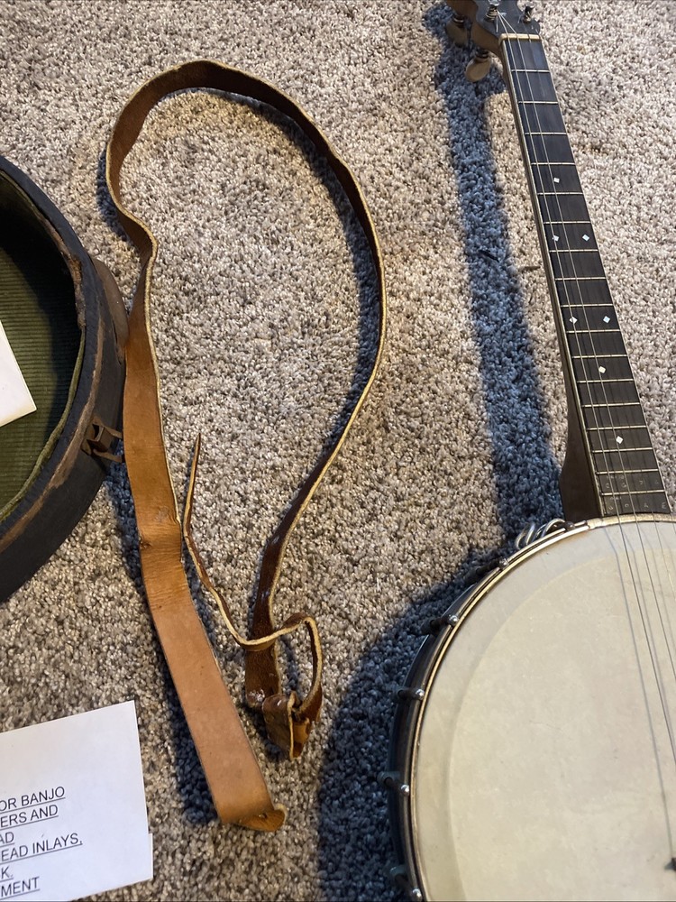 Wurlitzer 4 String Tenor Banjo. Hubcap Back