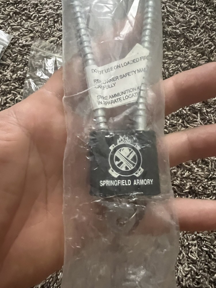 Set 3 gun lock