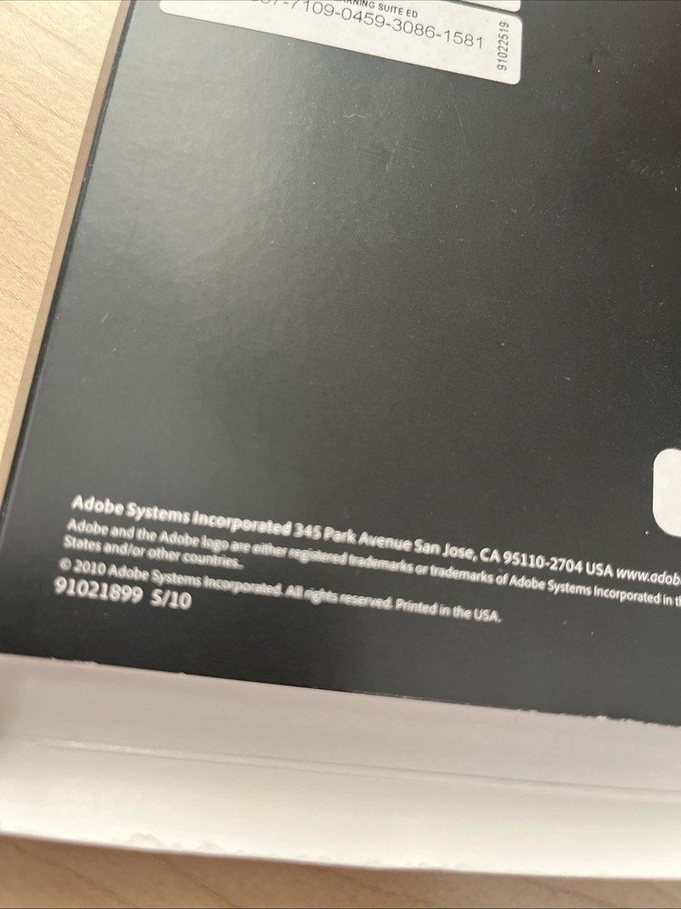 ADOBE 2010 Elearning SUITE 2 Education Edition FOR WINDOWS Excellent Condition