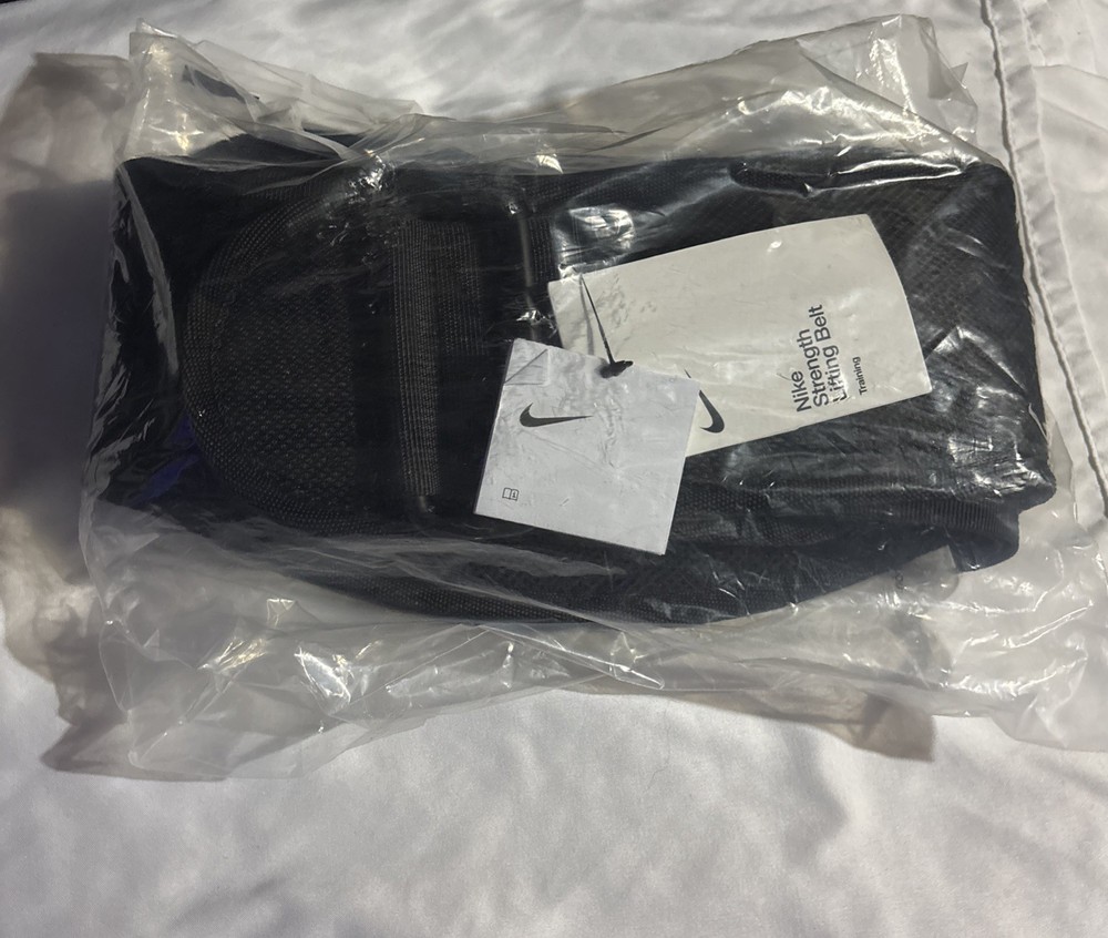 Black Nike Strength Lifting Belt