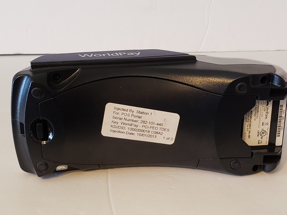 Verifone Credit Card Machine Terminal Reader Model VX520 Silver