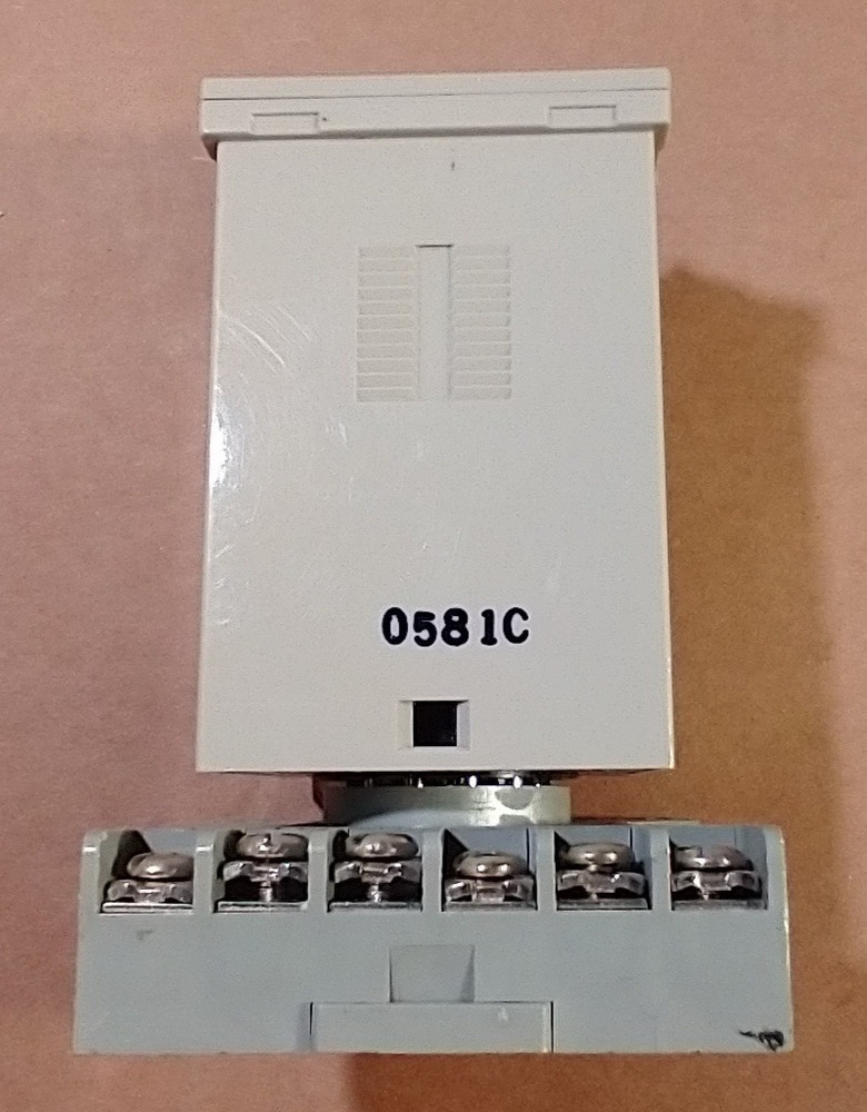Omron H3CA-A Timer with Base