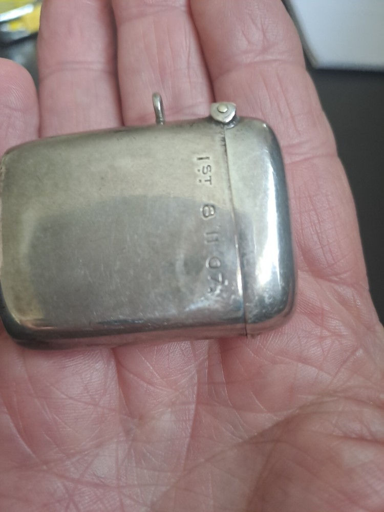 |Hallmarked Silver Antique Vesta Case Birmingham Makers W.H.H