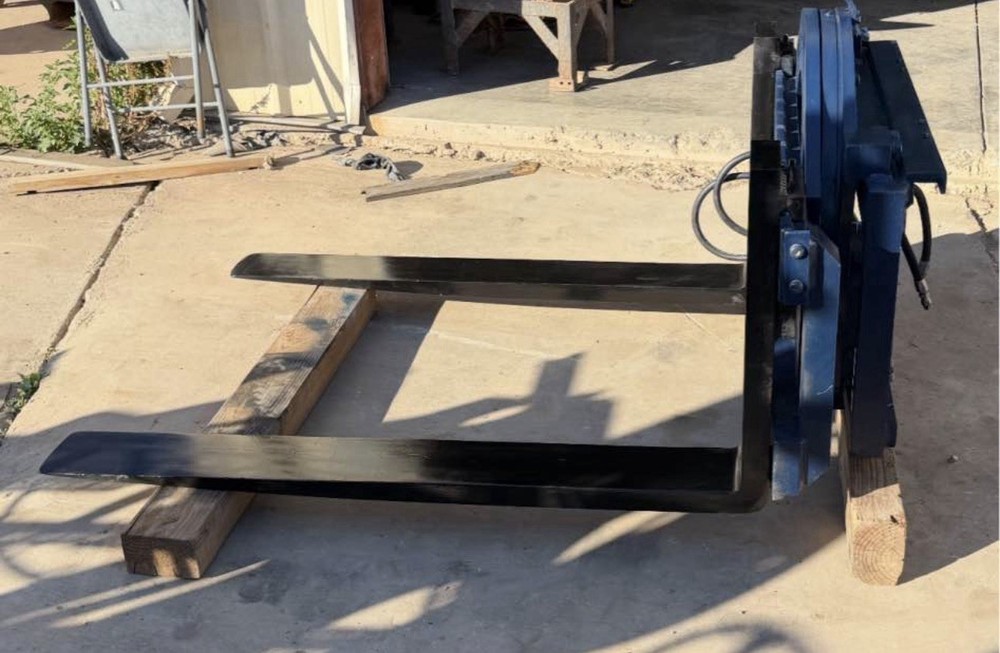Rightline 8000 LB capacity class rotator