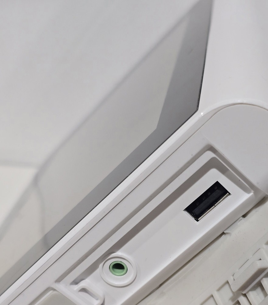 Ambu aView High Resolution Monitor for Single-Use Flexible Scopes