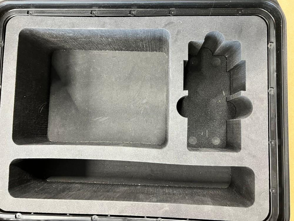 box/container (with Aibotix sticker)