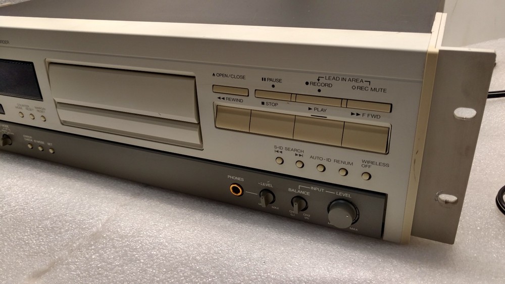 Fostex D-5 Professional Digital Master Recorder