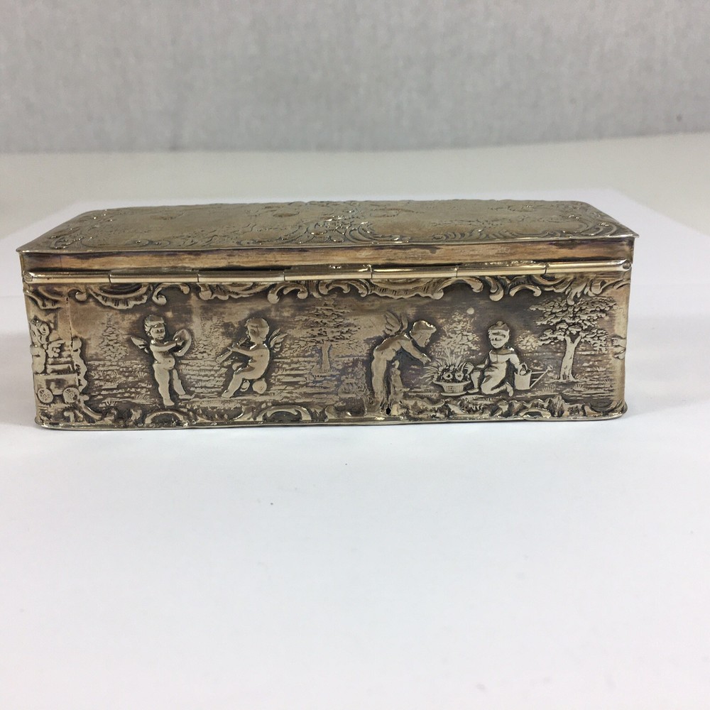 Antique German Hanau Pseudo Embossed Cherubs Playing Solid Silver Box 12cm Wide