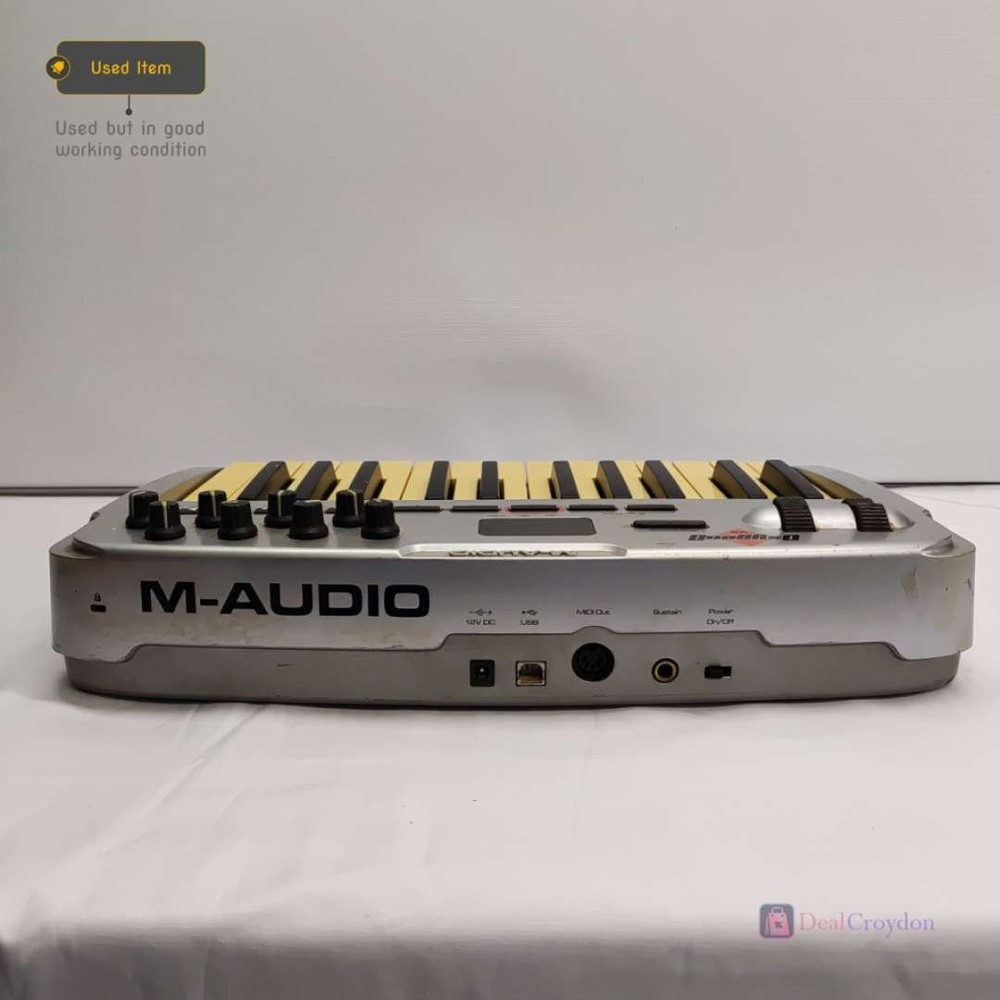 M-AUDIO OXYGEN 8 V2 PORTABLE 25 KEY CONTROLLER KEYBOARD
