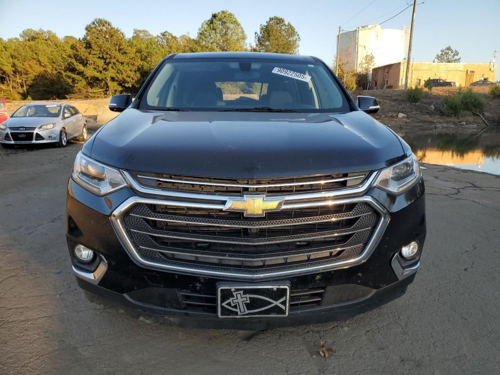 TRAVERSE 2018 Glove Box 4928972