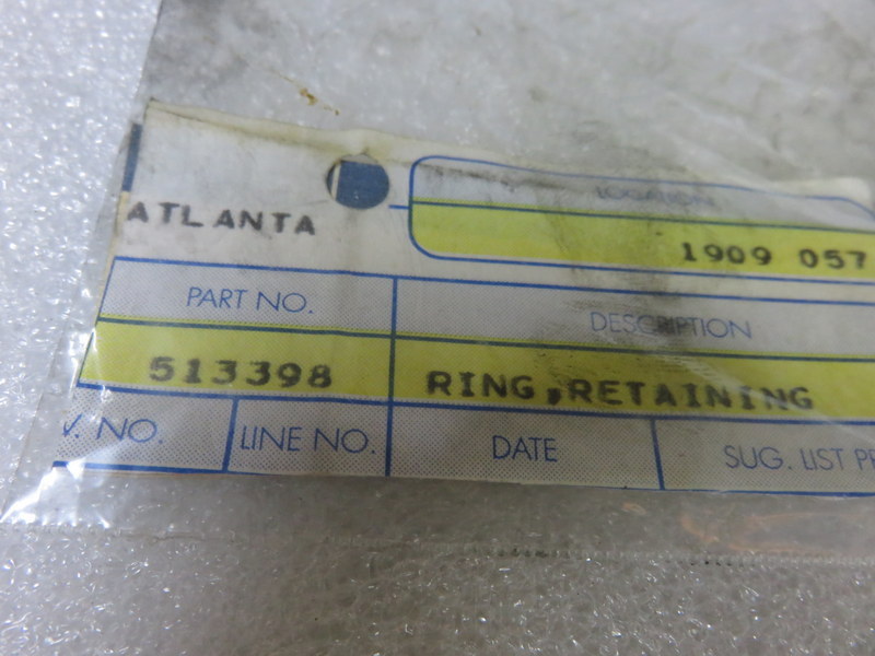 Z20 OMC Evinrude Johnson 513398 Ring, Retaining