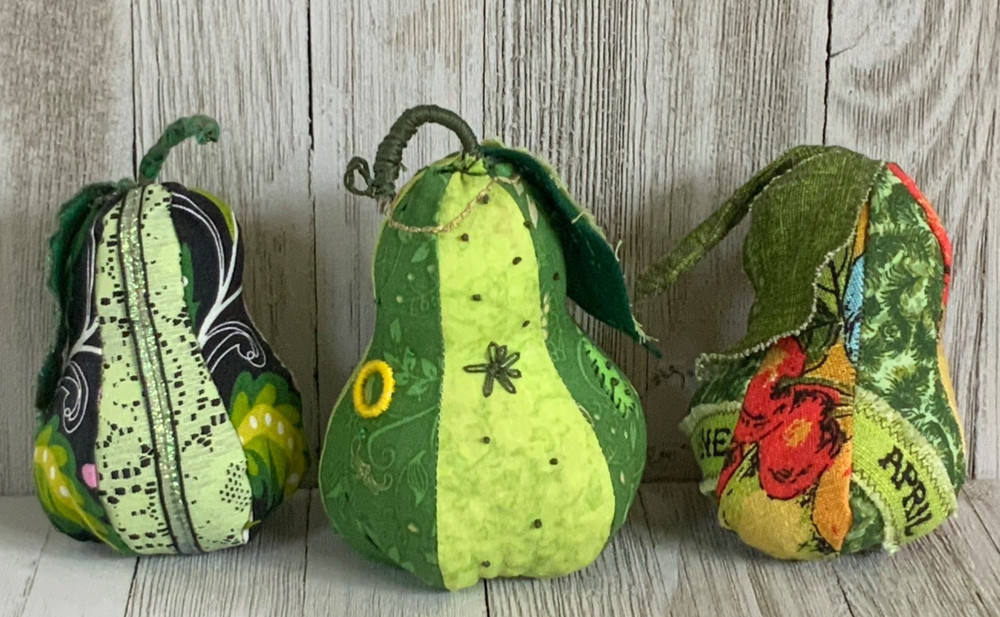 Handmade 3 PEARS Quilt Stitchery Patchwork ~ Fabric Fruit Decor