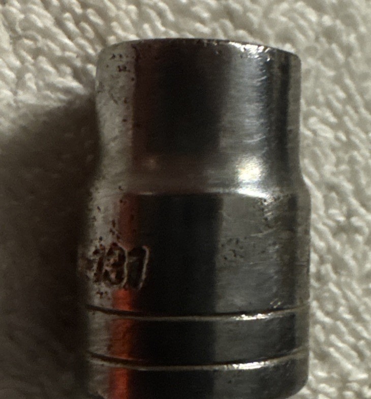 3/8” Duralast 50-131 3/8" Drive 3/8" 6 Point vtg tool socket