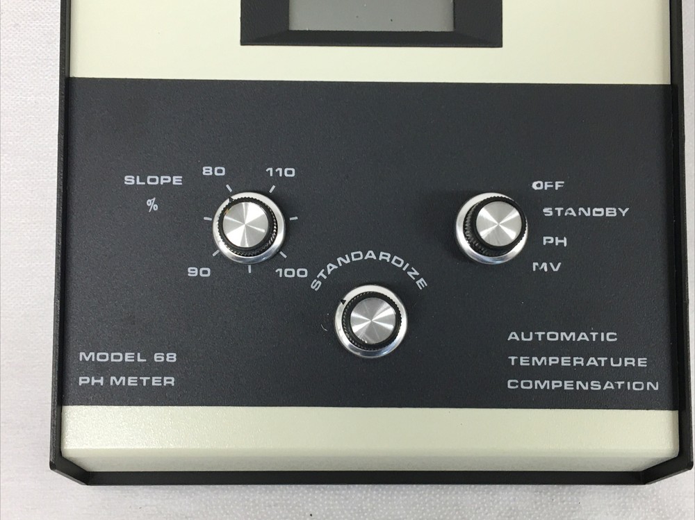 Engineered Systems & Designs PH Meter 68 Automatic Temperature Compensation