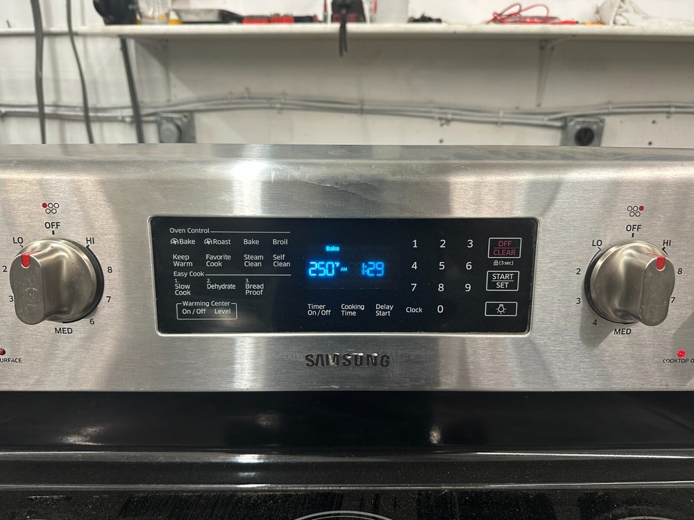 Genuine SAMSUNG Range Oven, Control Board # DE92-03761B