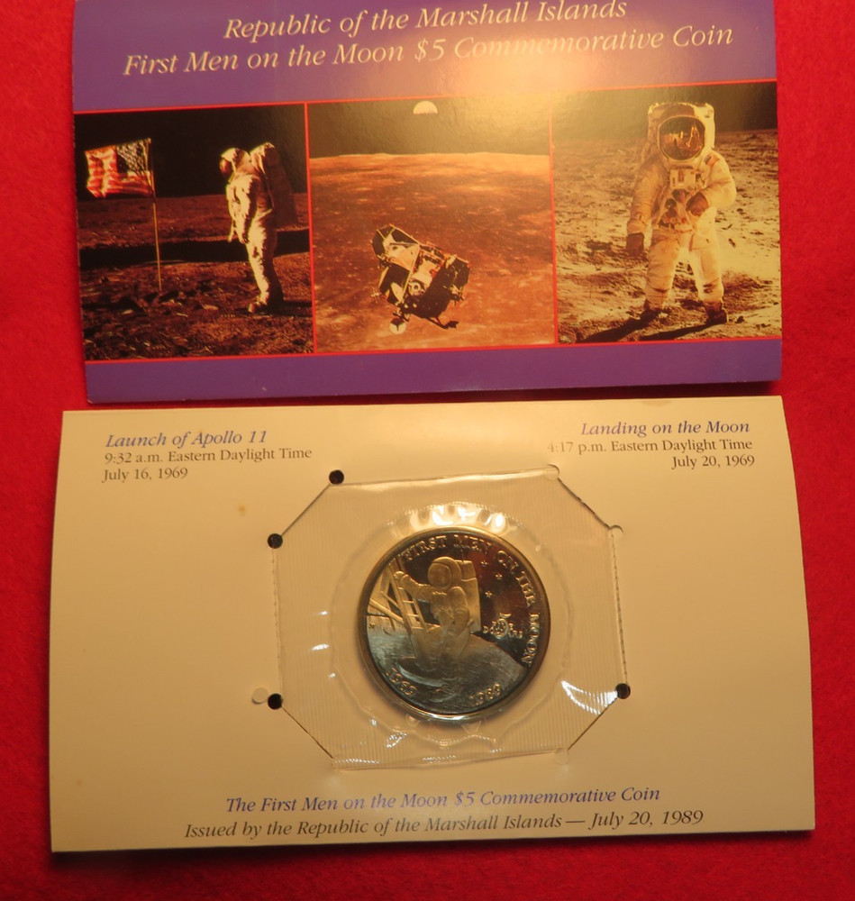 2 TWO 1989 Marshall Islands First Men On the Moon $5 Coins Uncirculated