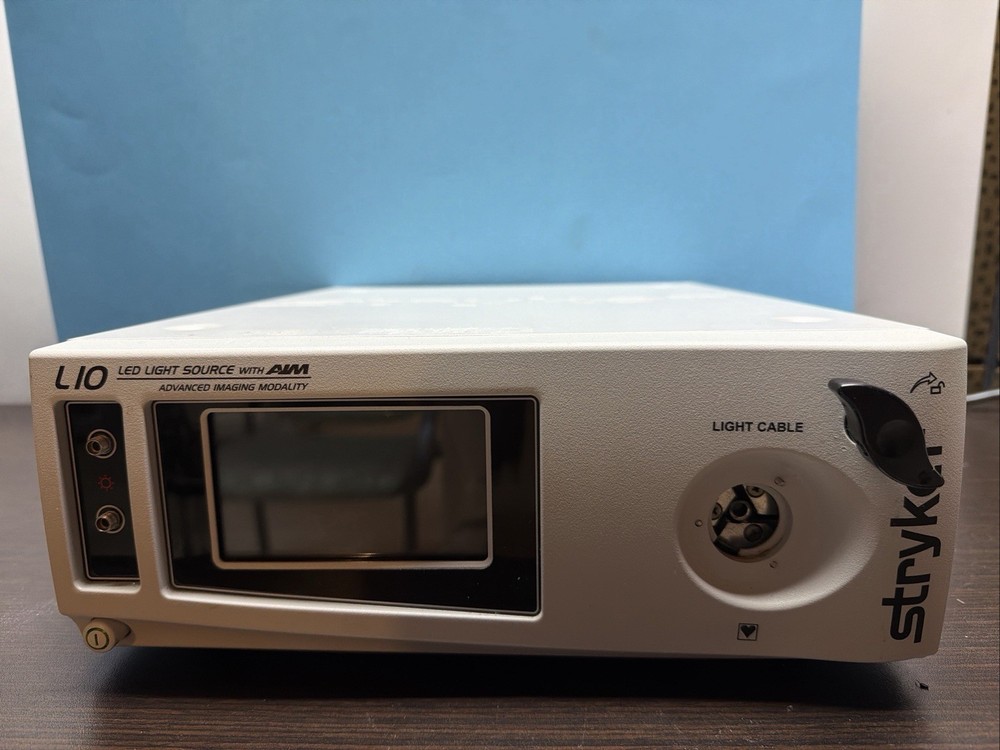 Stryker L10 LED Light Source With AIM REF 0220220300* TESTED -Black Ring Missing