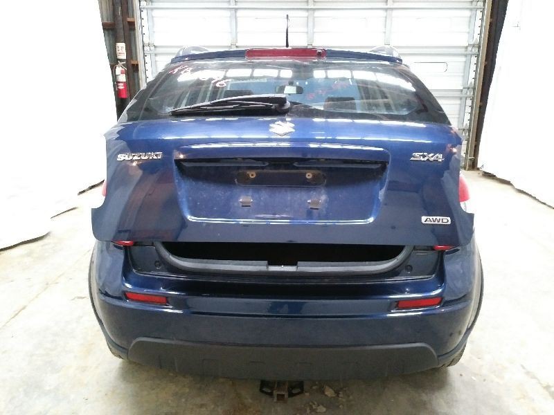 SX4 2010 Headrest 285344