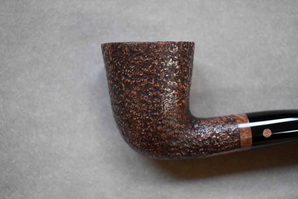 Moretti Pipe Sandblasted Freehand Bird's Eye