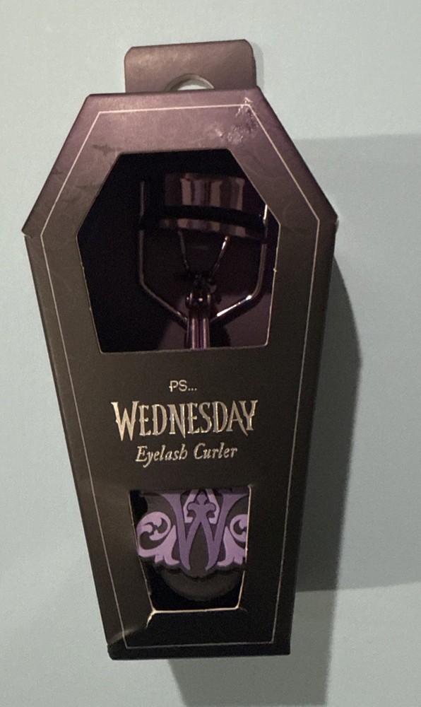 Wednesday Eyelash Curler Cool New