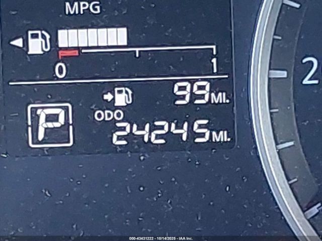 KICKS 2023 Glove Box 4893839