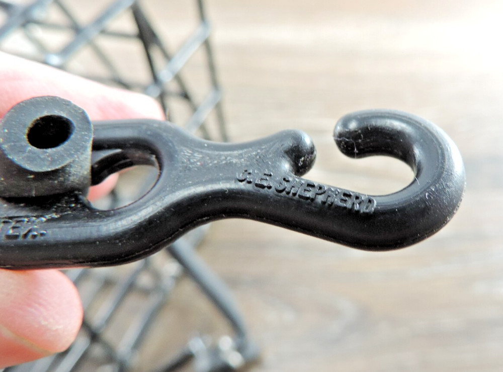 Diving Bait Box w/Small Mesh Bag