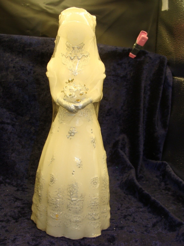 BRIDE CANDLE ~ 10”x4” ~ Excellent Condition ~