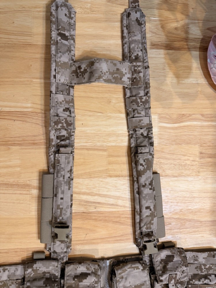 Eagle Industries AOR1 Multipurpose Chest Rig Split Front V.2