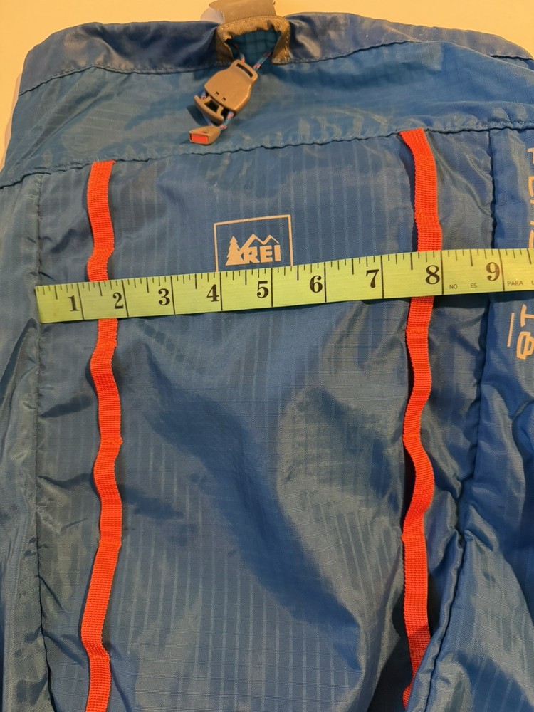 REI Flash 18 Hiking Backpack Blue Lightweight Day Pack