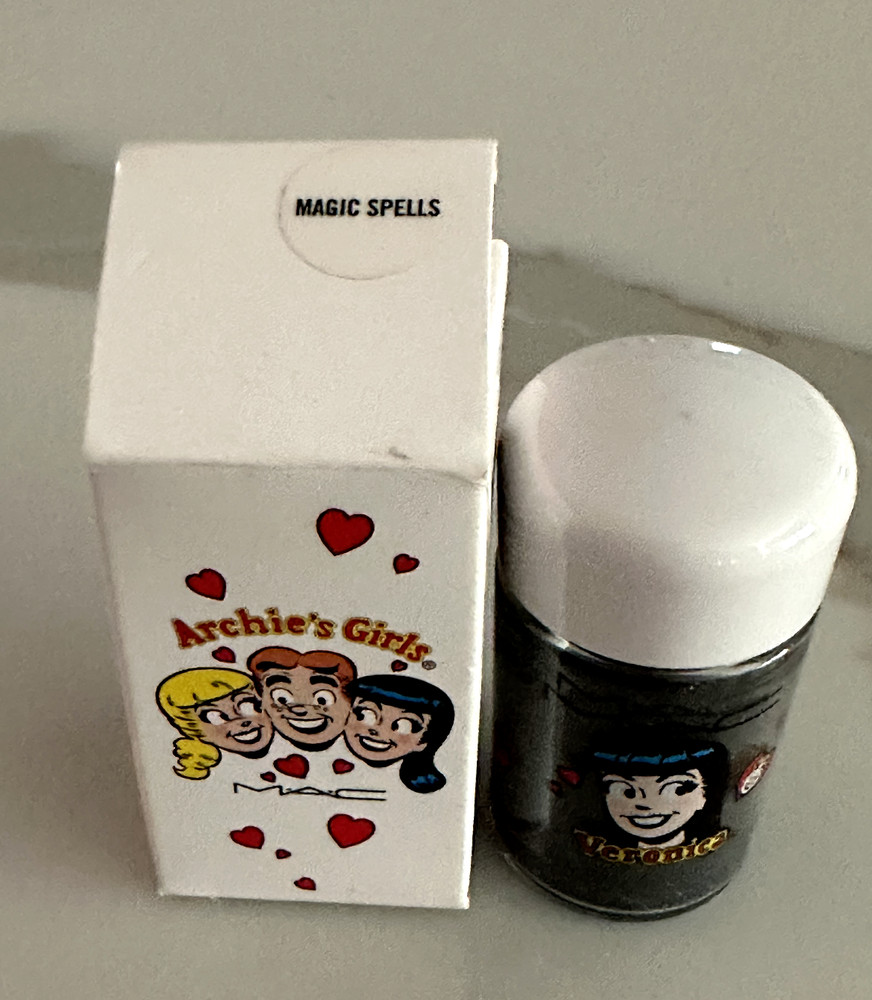 MAC Archie’s Girls Pigment MAGIC SPELLS