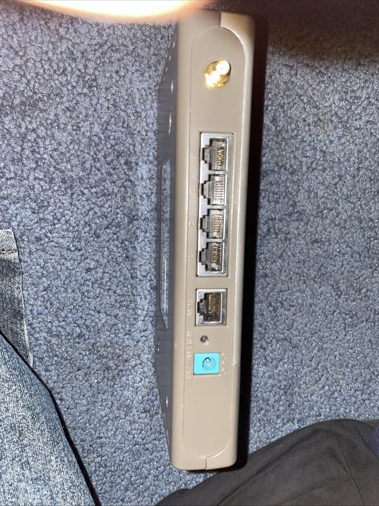 D-Link AirPlus Xtreme G Wireless Router Four Port