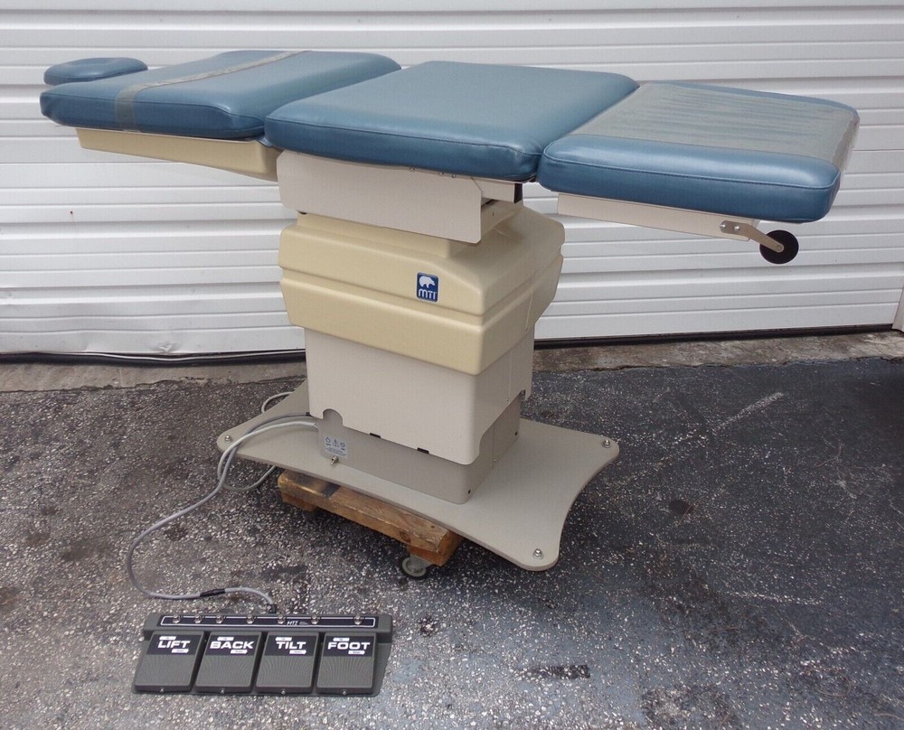 MTI ELECTRIC MEDICALGYNECOLOGICAL EXAMINATION TABLE- PROGRAMMABLE