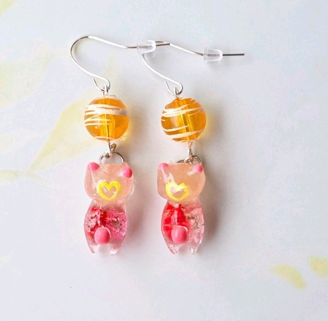 "Cat Earrings | Yo-Yo Dangling | Allergy-Friendly Hooks"