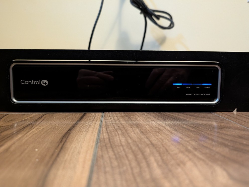 Control4 Home Controller HC-300 C4-HC300 with rack mount