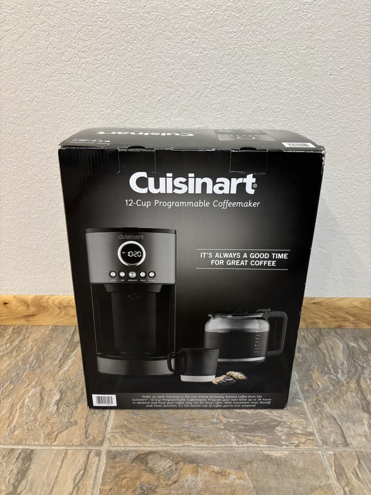 New Cuisinart 12 Cup Programmable Coffeemaker BLACK STAINLESS Model# DCC-1220BKS