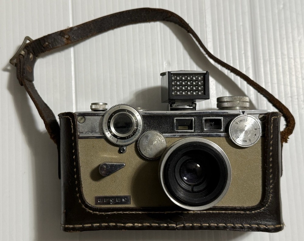 Vintage Camera Matchmatic Compact Camera Ranger Finder Analog Camera Not Tested