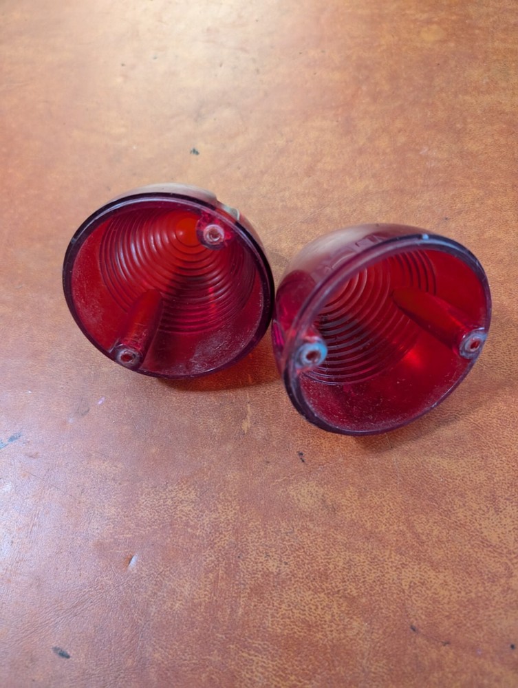 Pair Red Beehive Light sae-P2-96 DOT (b44) harley