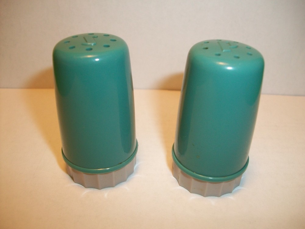 Vintage Retro ~ Green Salt & Pepper Shakers