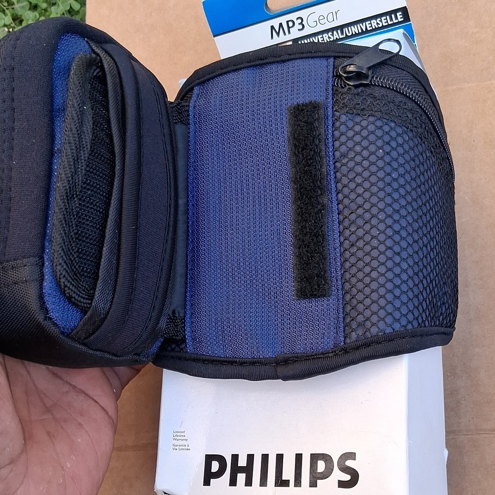 PHILIPS Armband, SAFE STEPS Shoe Safety Light, NATHAN Running Belt Bundle, Blue
