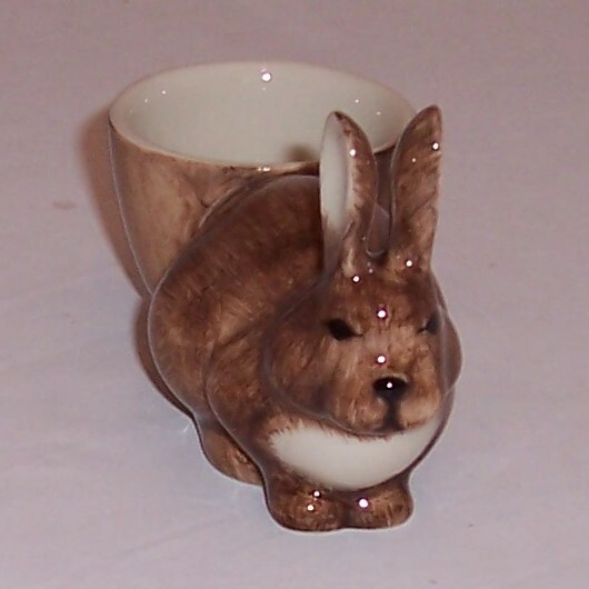 QUAIL Brown Rabbit with Egg Cup